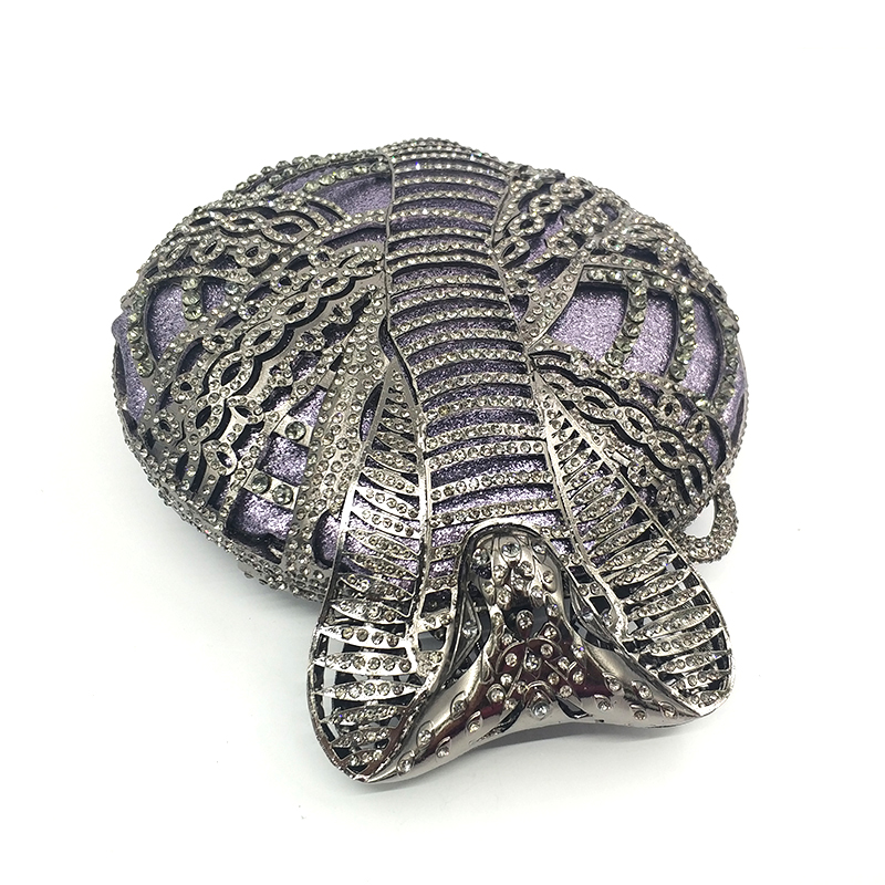 Cobra Diamond Clutch