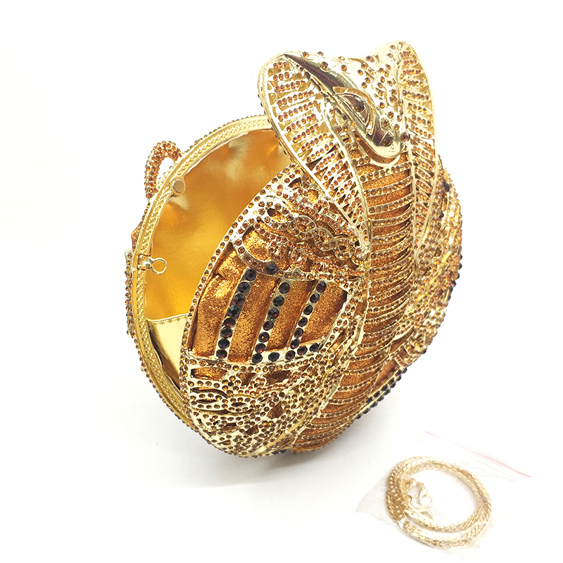 Cobra Diamond Clutch