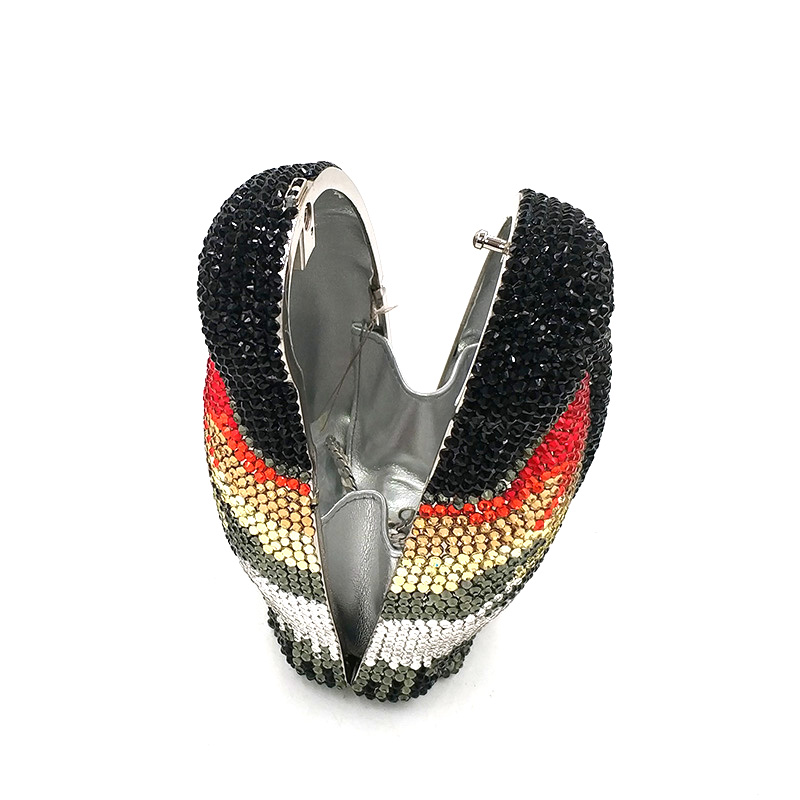 Cute Penguin Clutch
