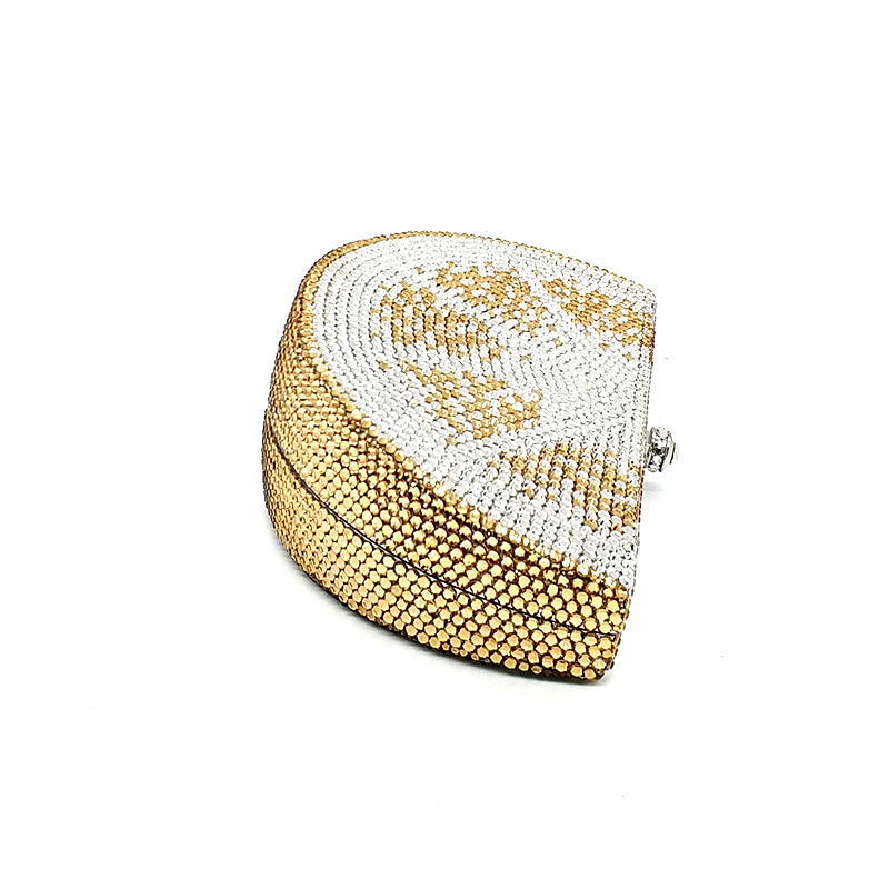 Creative Lemon Clutch