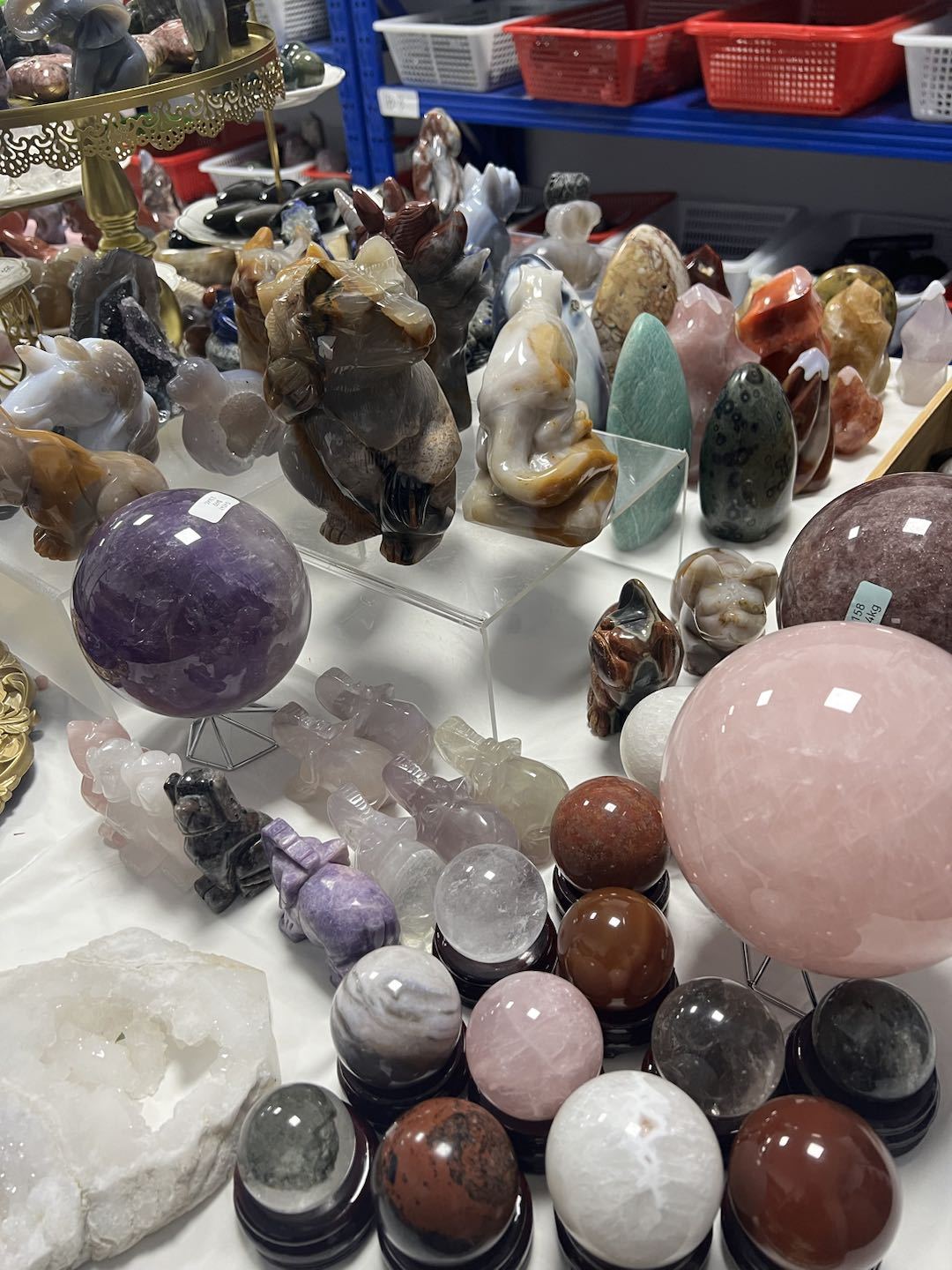 Customized Handpicked Crystal & Carvings-Price difference