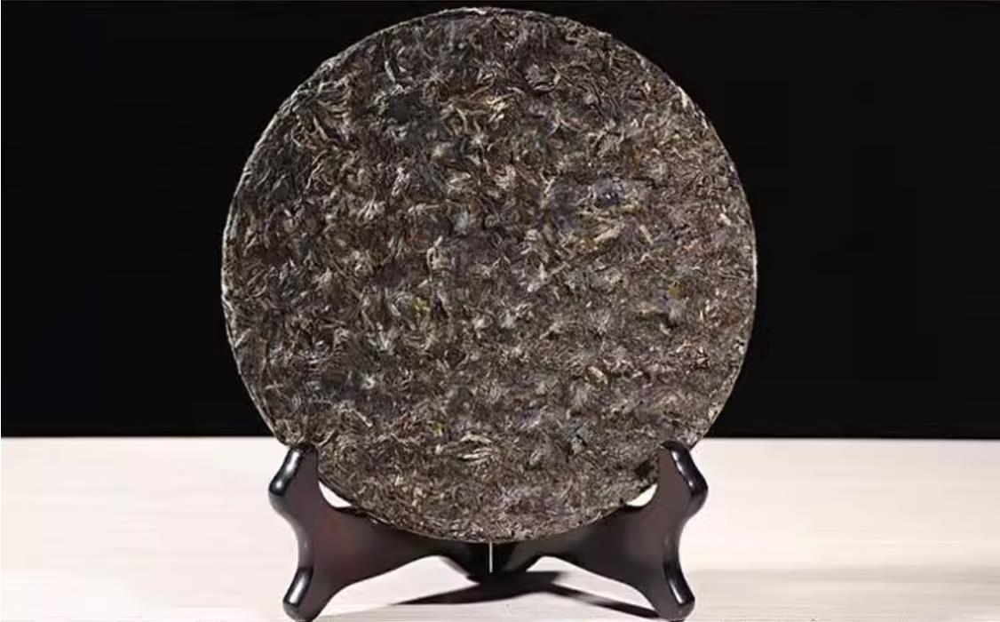 2017 Yunnan Xiaguan DA XUE SHAN Tie Bing FT Pu erh Raw Tea Cake Pu'er Tee, 357g-aertea.com