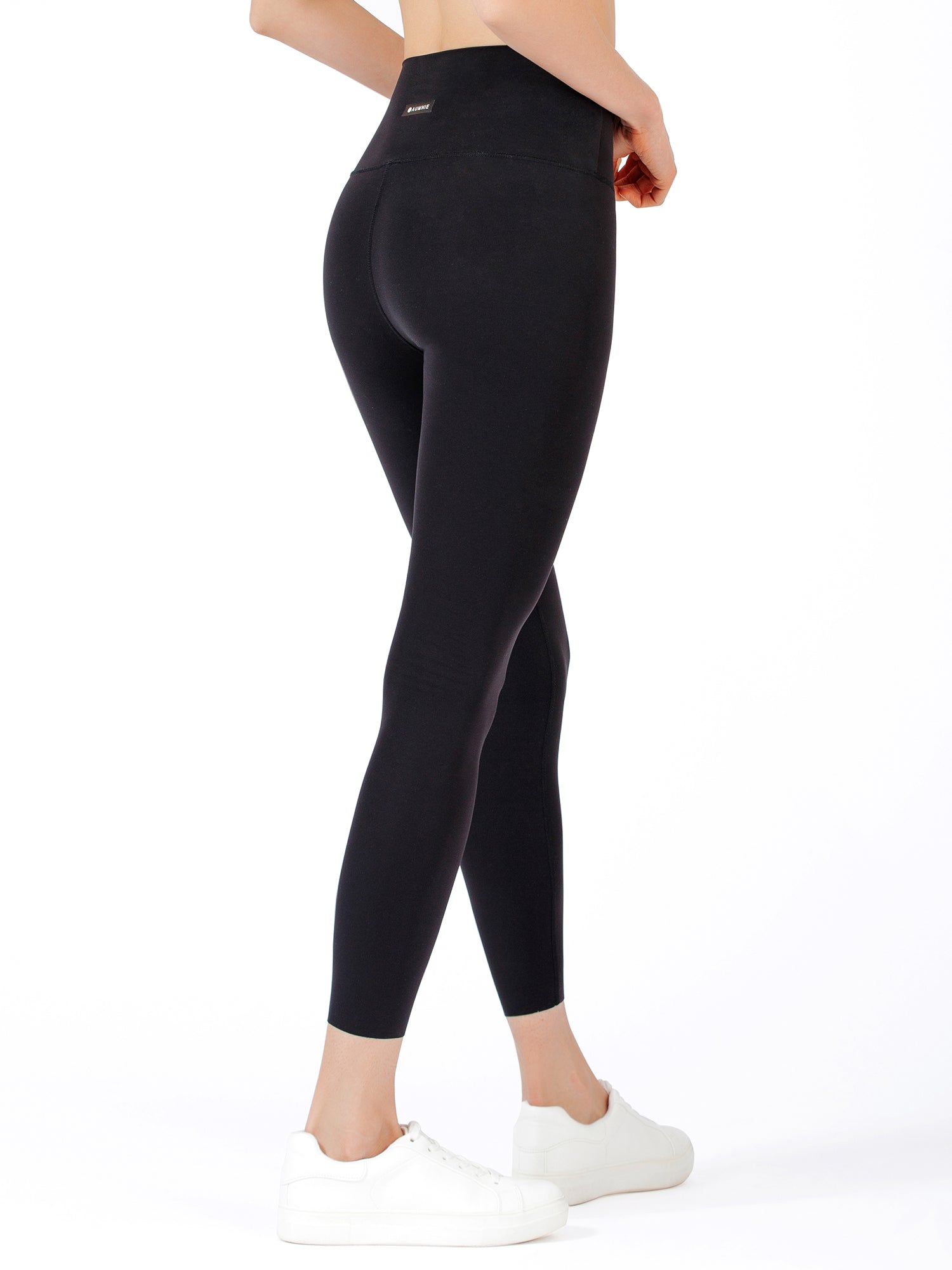 NUDE SEAMLESS HIGH WAIST ANKLE CROPS, BLACK