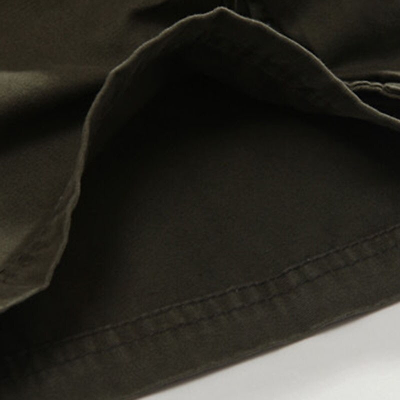 Men's  Multi Pocket Straight Leg Solid Colored Comfort Wearable Knee Length Outdoor Cargo Shorts