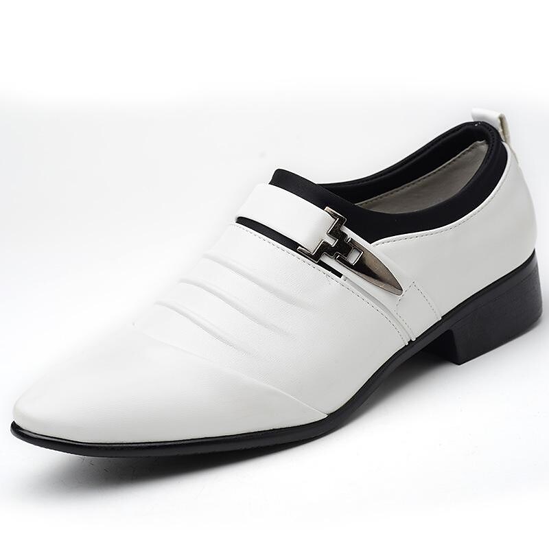 winter new casual shoes men's set feet business formal leather shoes plus size trendy men's shoes one piece delivery