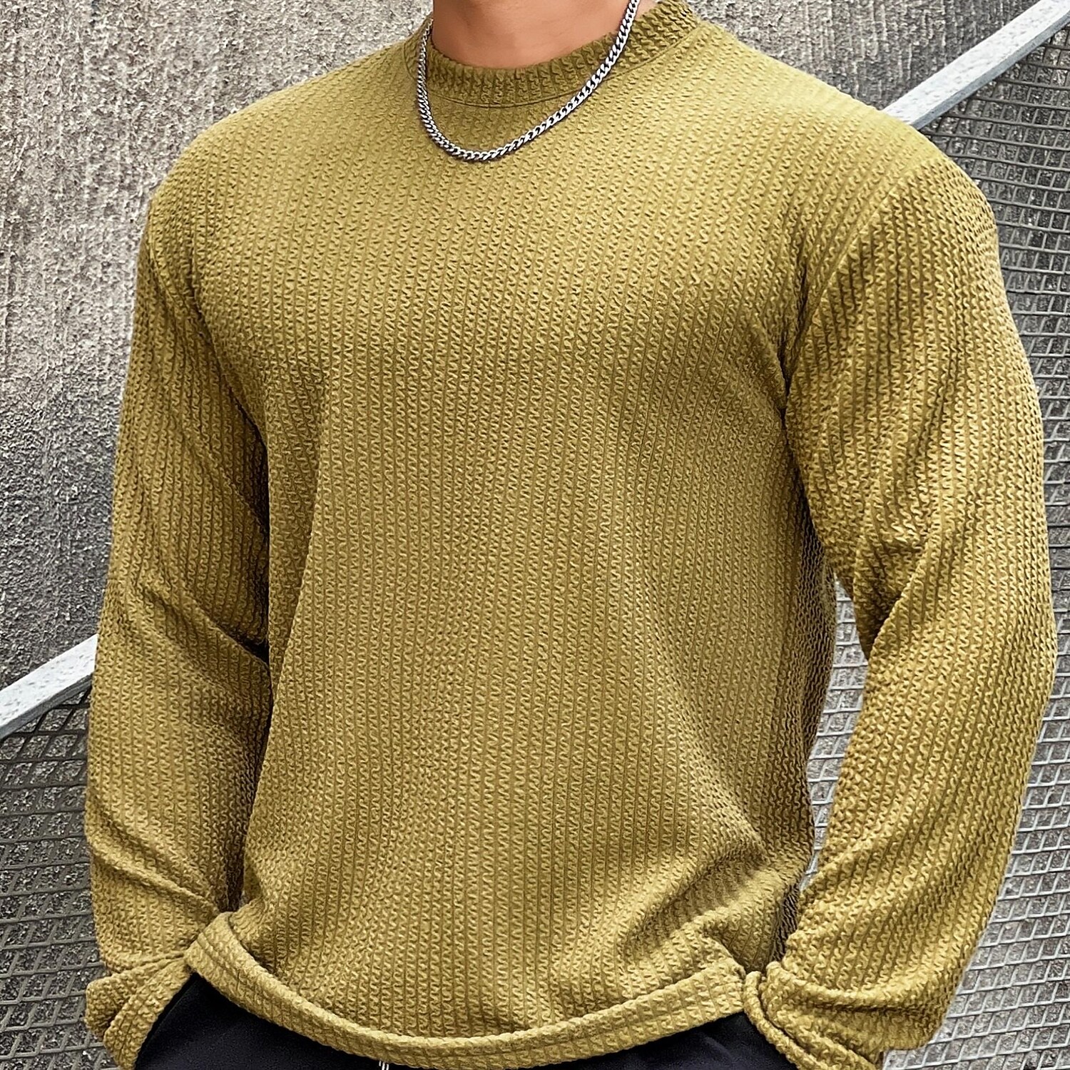 Men's Fitness Long-sleeved Round Neck Simple Loose Bottoming Shirt