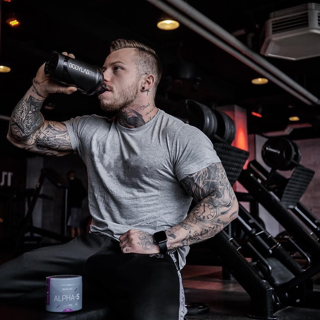 Athleisure Short Sleeve Slim Fit T-Shirt